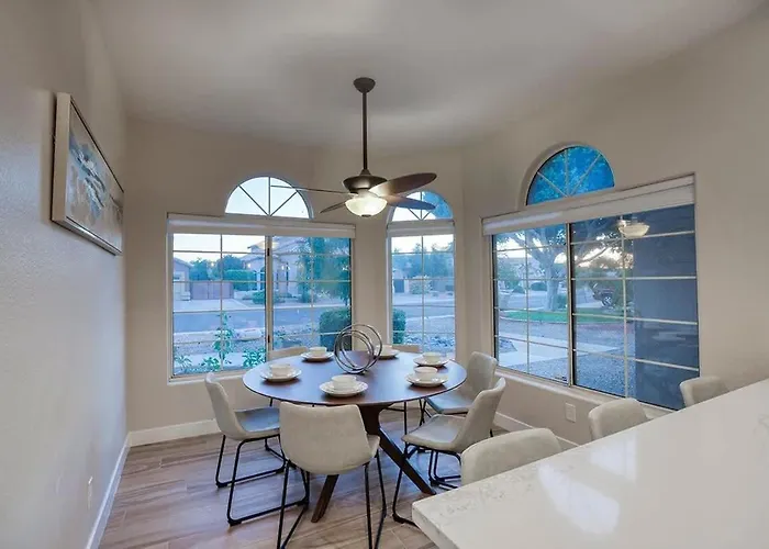 Arrowhead Haven Holiday home Glendale